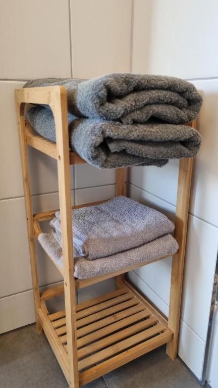 Exclusives Loft, Klimaanlage, Privat Parkplatz, Netflix, Wallbox, Dominospizza Apartment *
