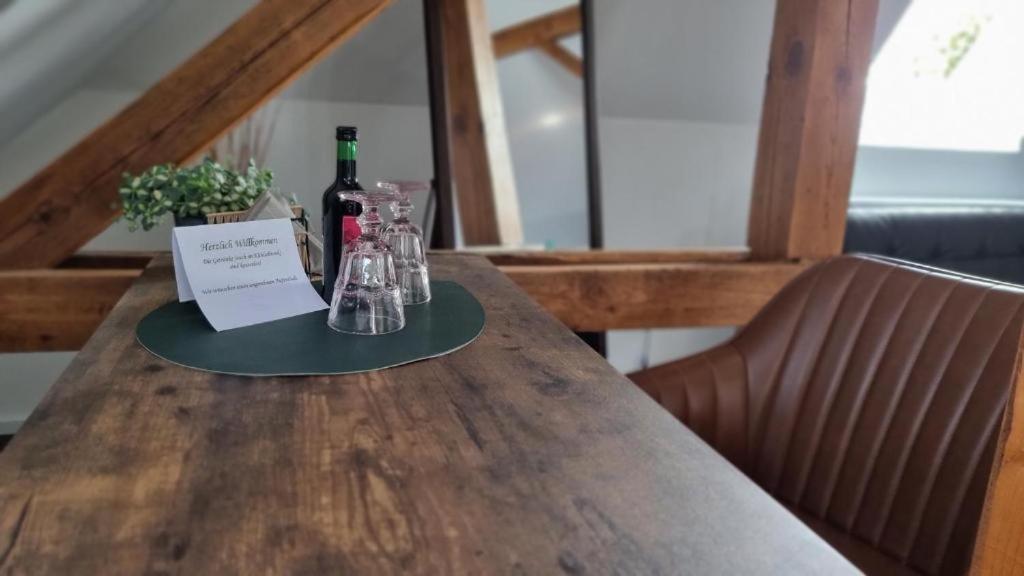 Exclusives Loft, Klimaanlage, Privat Parkplatz, Netflix, Wallbox, Dominospizza Apartment *